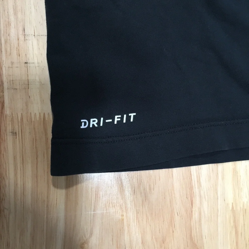 Nike Mens T-Shirt Dri-FIT Graphic Logo Small Black